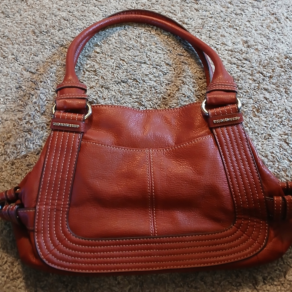 Tignanello Brick Red Pebbled Leather Shoulder Bag NWOT Multi Pocket Satchel - Picture 9 of 9